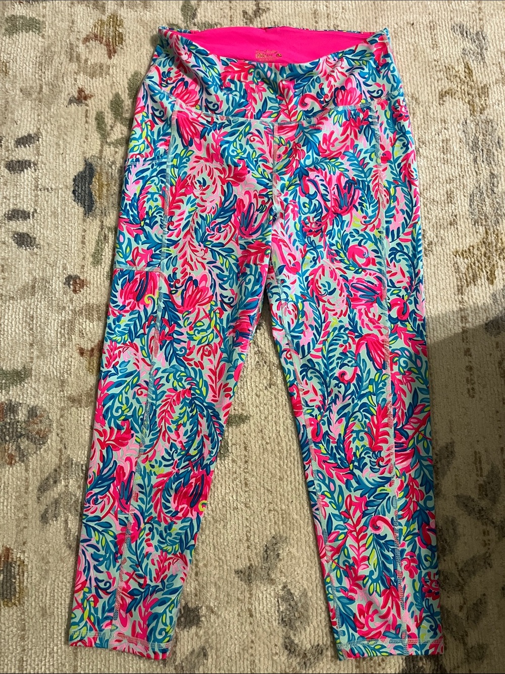 Lilly Pulitzer Luxletic Cropped Leggings Floral Print Athletic Pants Size L